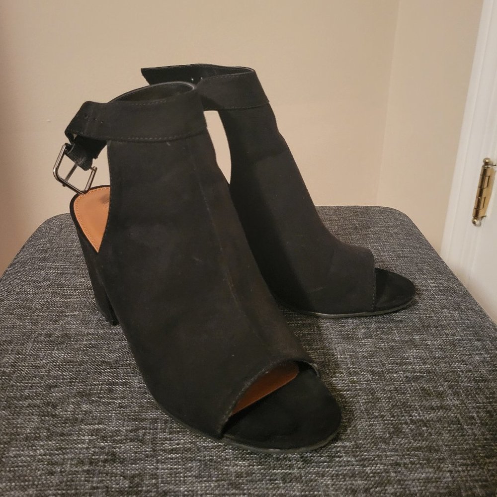Women's Black Wedge Heel, Size 8, Rampage